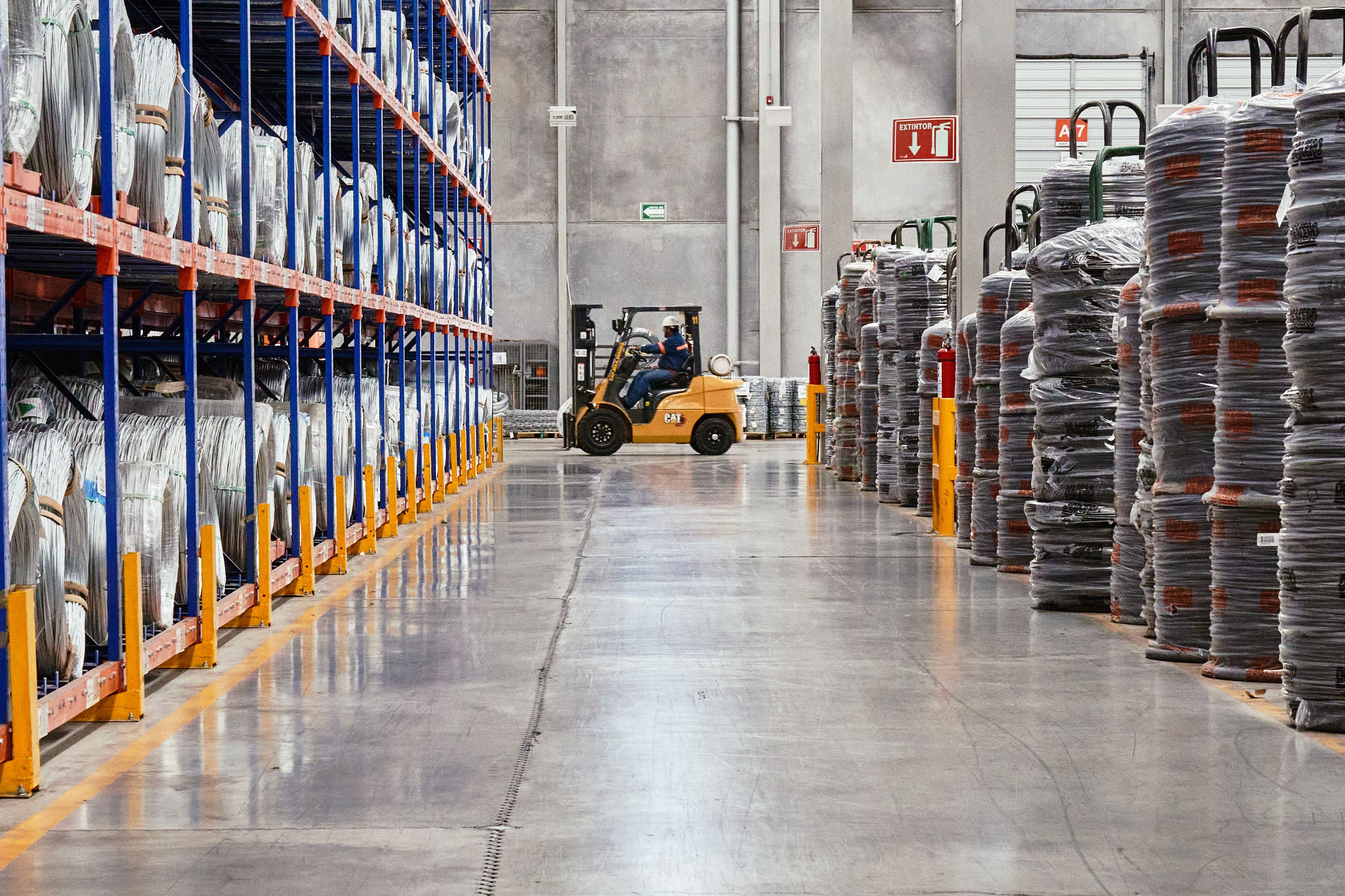 Expedited delivery truck for time-critical freight